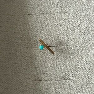 14K stud with turquoise